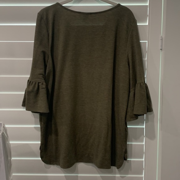 Women's Olive Green 3/4 Ruffle Sleeve Distressed Knit Blouse Top Shirt - Picture 3 of 5